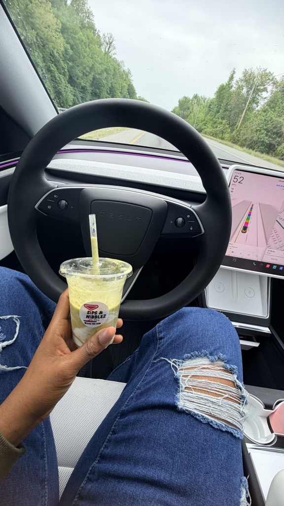 Signature Sips straw